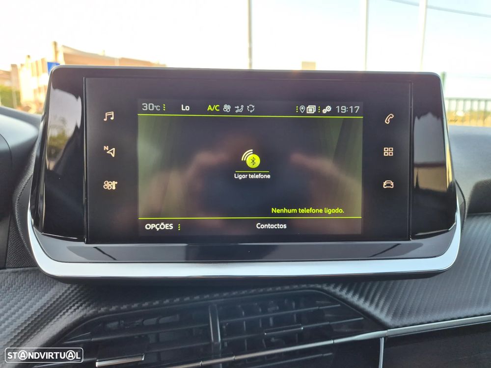 Peugeot 2008 1.2 PureTech Allure Pack - 39