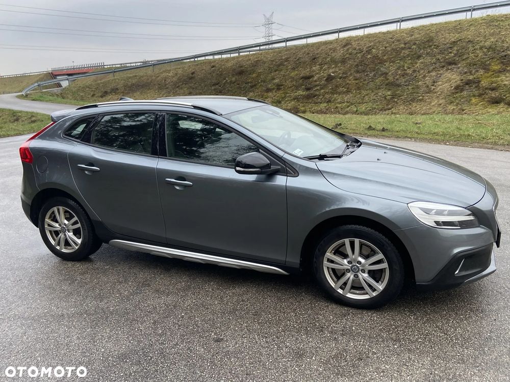 Volvo V40 T3 Drive-E Momentum - 17