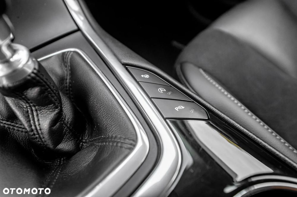 Ford S-Max 2.0 TDCi Allrad Titanium - 37