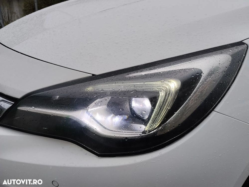 Opel Astra 1.6 D (CDTI) Start/Stop Sports Tourer Edition - 9