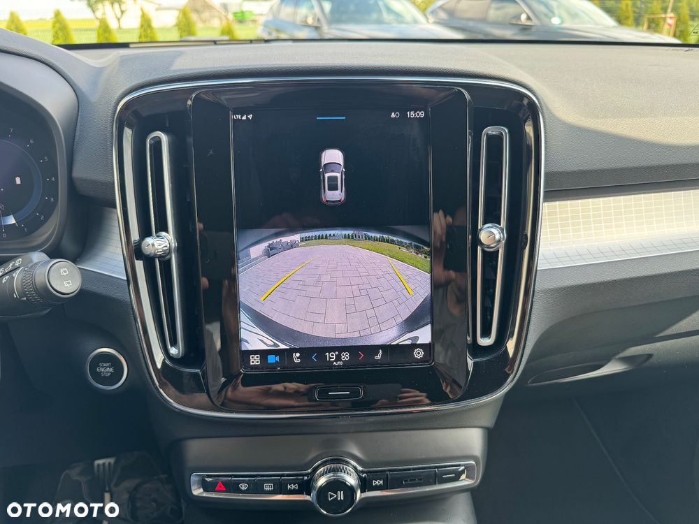 Volvo XC 40 B3 Core - 22