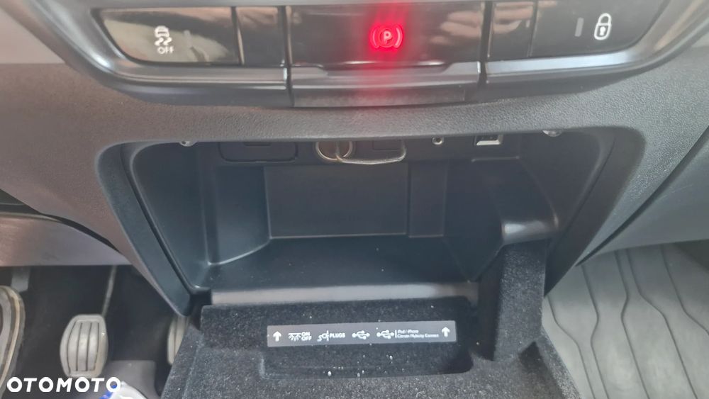 Citroën C4 Picasso BlueHDi 100 Stop&Start Attraction - 24
