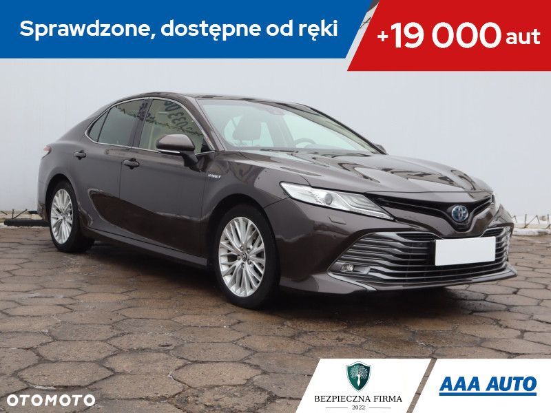 Toyota Camry - 2