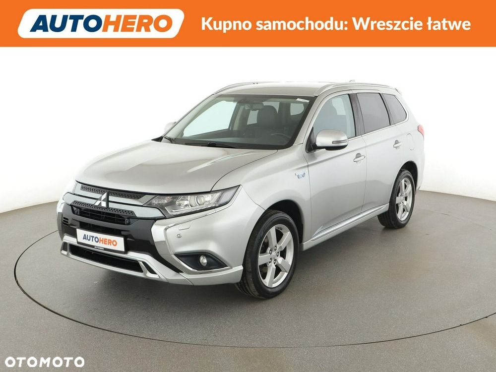 Mitsubishi Outlander 2.4 4WD Top - 2