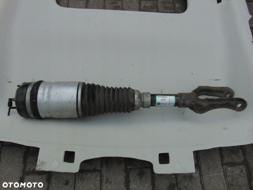 AMORTYZATOR PNEUMATYCZNY LEWY PRZÓD JEEP GRAND CHEROKEE IV WK2 10r- 3.0CRD - 2