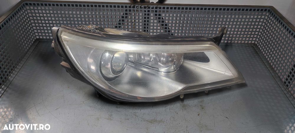 Far dreapta xenon volkswagen vw tiguan 2009 usor matuit - 2