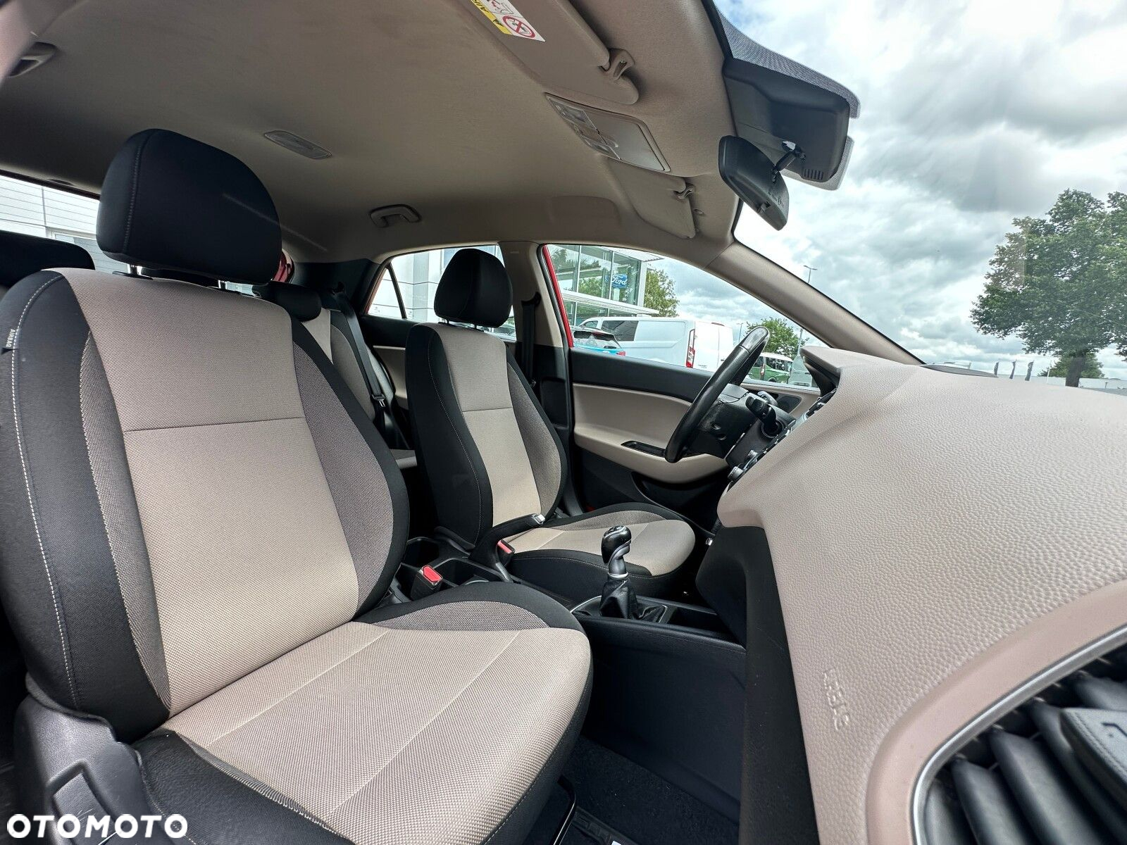 Hyundai i20 - 17