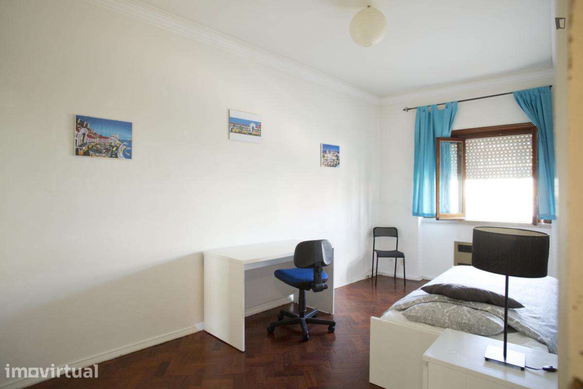 Quarto - localizado em Penha de França Lisbon - Grande imagem: 2/18