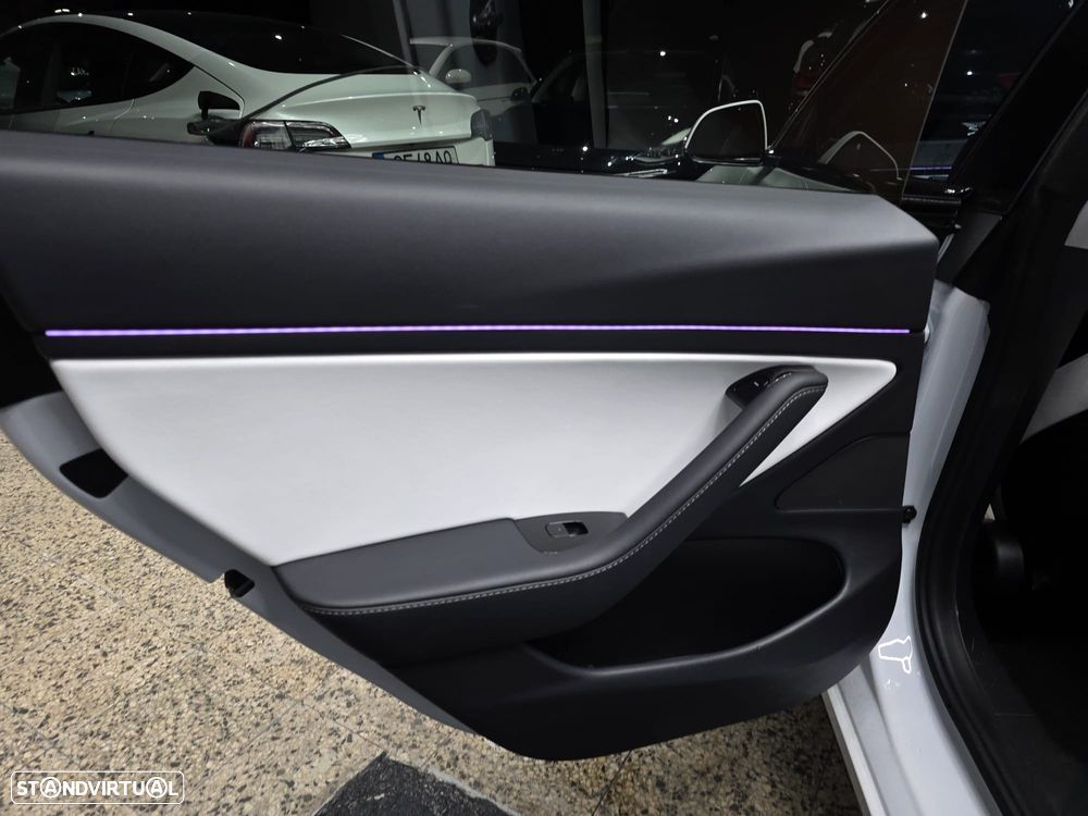 Tesla Model 3 Standard Range Plus RWD - 33