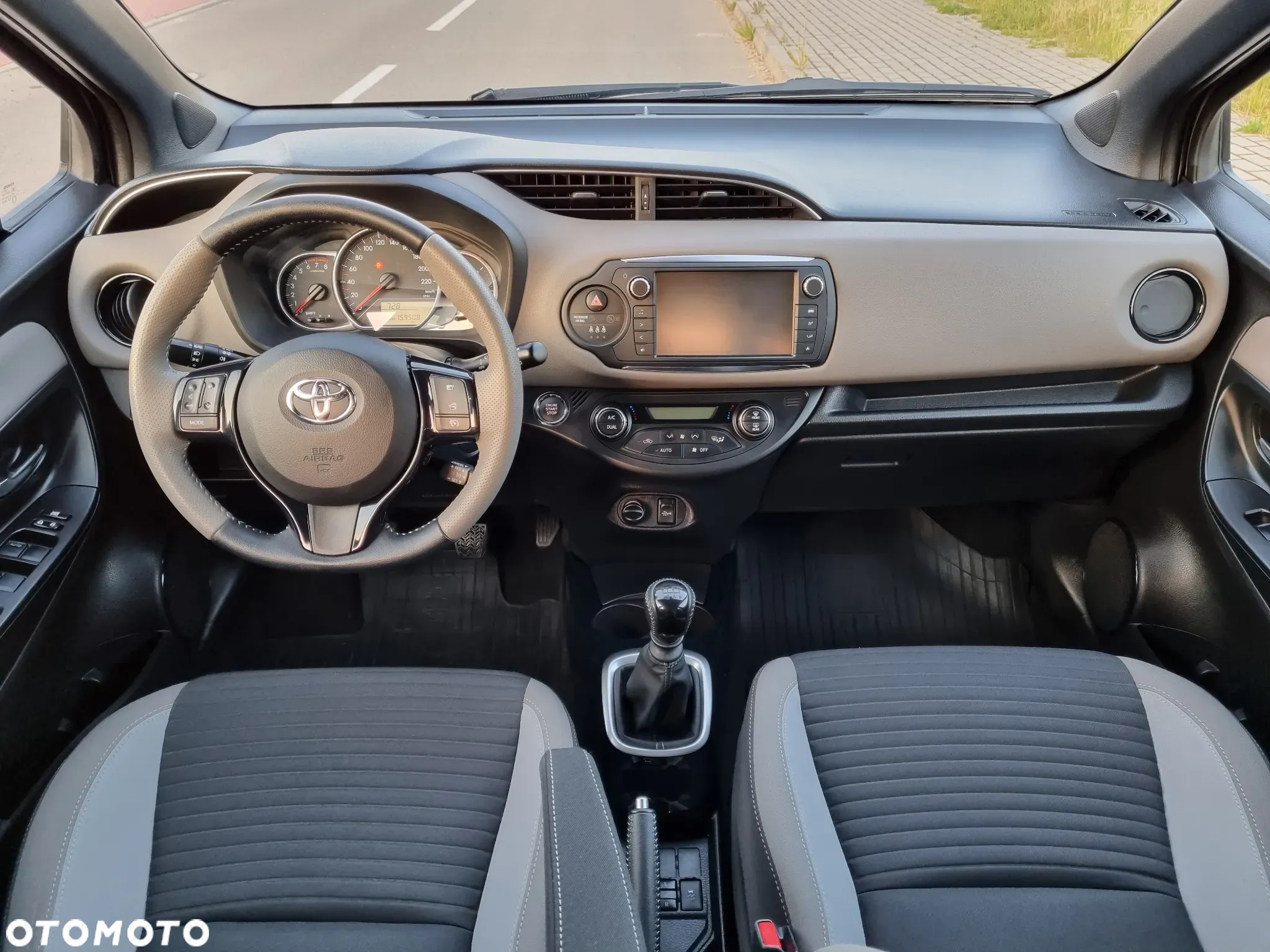 Toyota Yaris 1.33 Selection Platinum - 21