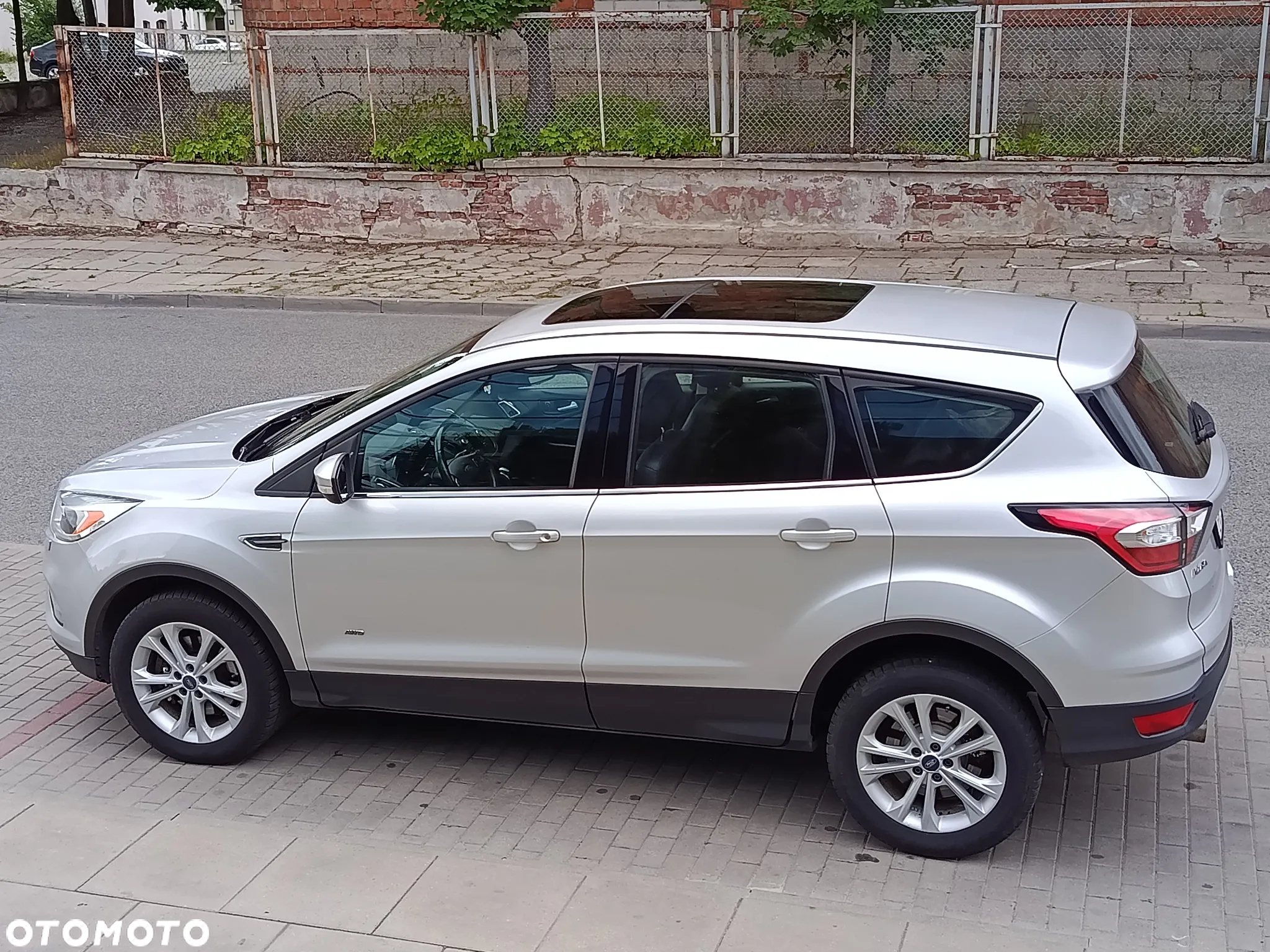 Ford Kuga 1.5 EcoBoost 4x4 Titanium - 6
