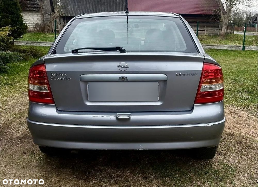 Opel Astra 1.4 - 4