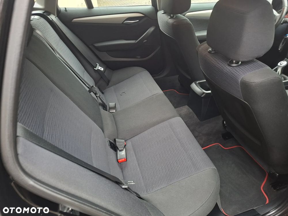 BMW X1 xDrive18d xLine - 16