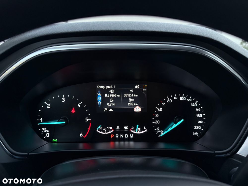 Ford Focus 2.0 EcoBlue Start-Stopp-System TITANIUM - 23