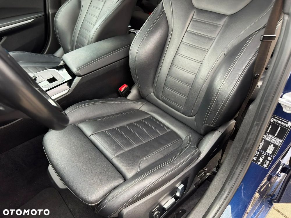 BMW Seria 3 320d xDrive Luxury Line - 15