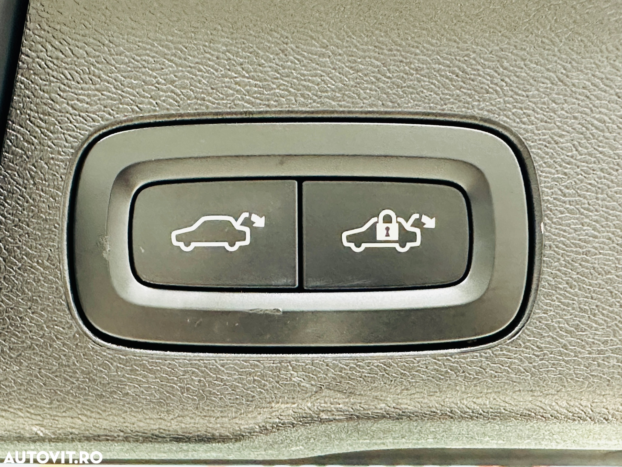 Volvo XC 60 - 24