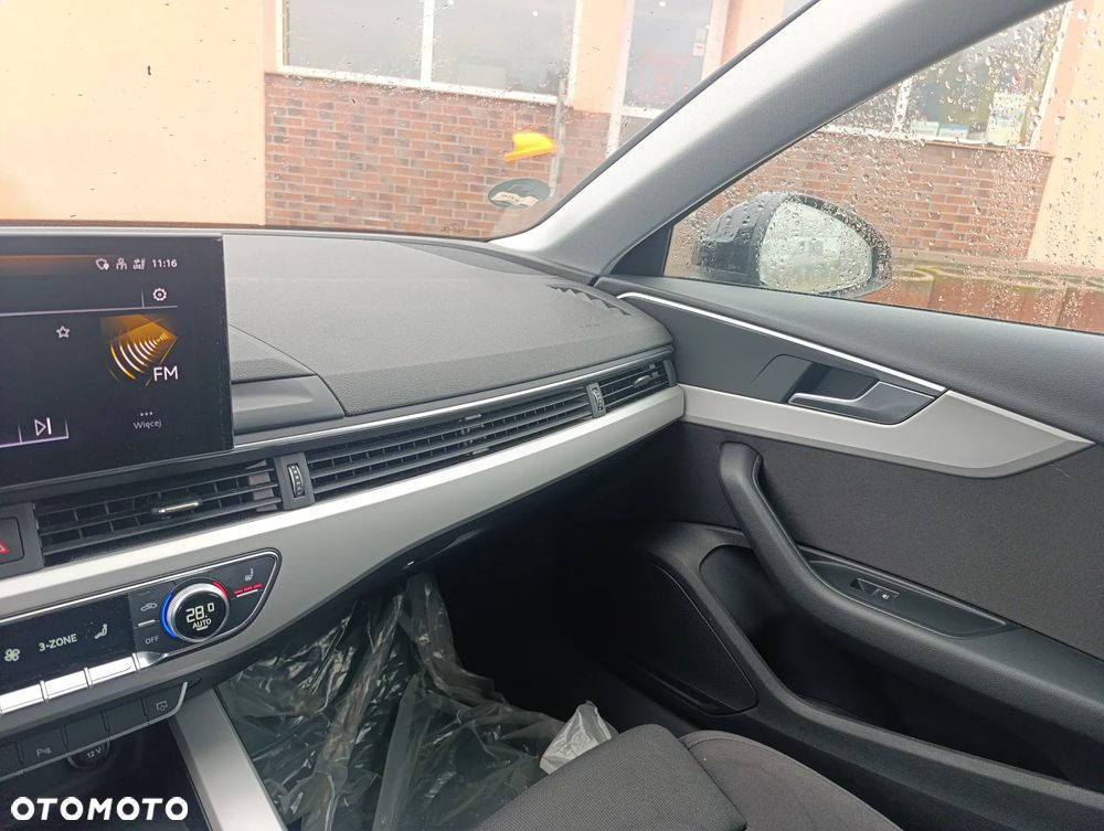 Audi A4 Avant 35 TDI S tronic advanced - 16