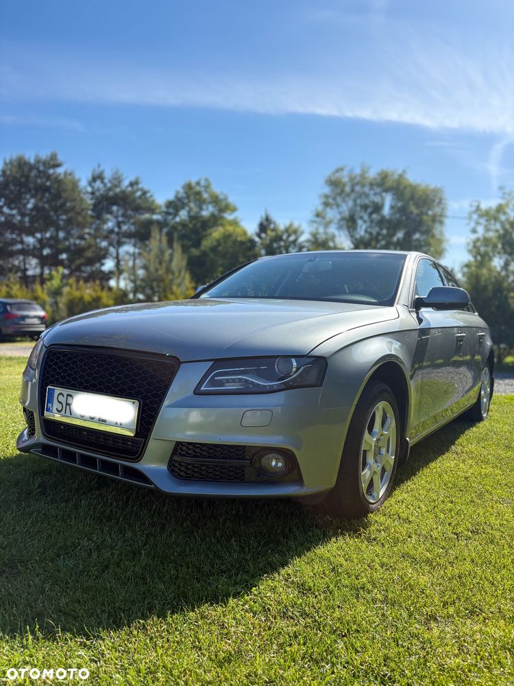 Audi A4 Limousine - 1