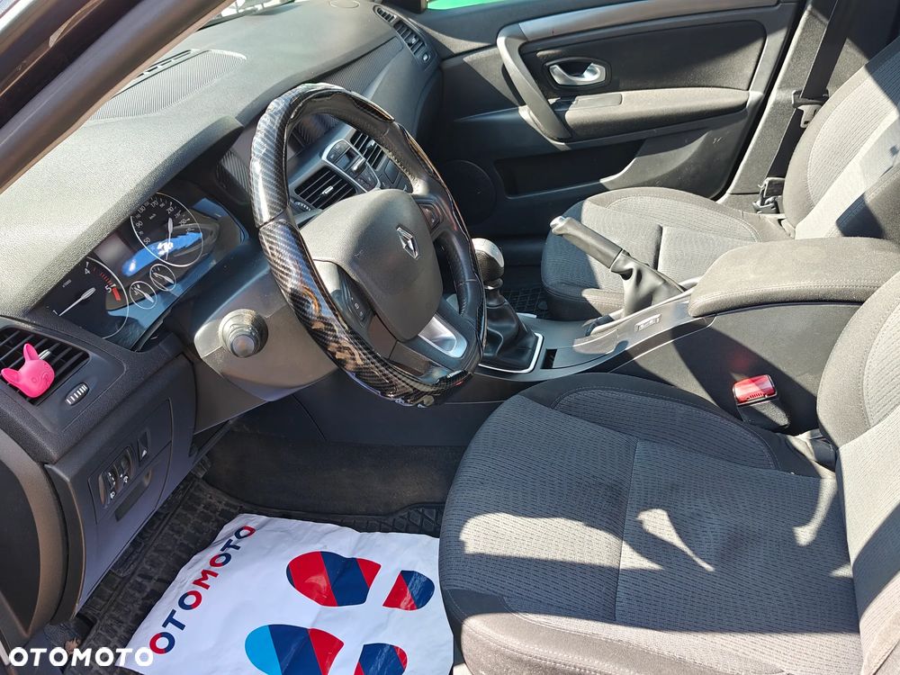 Renault Laguna dCi 110 FAP Dynamique - 10