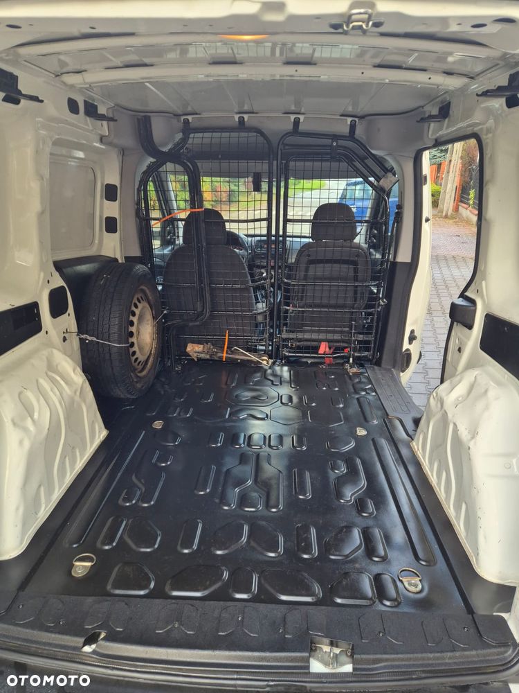 Opel Combo - 21