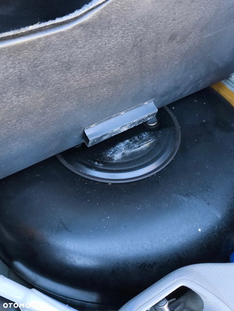 Volvo S60 2.5T Momentum - 24