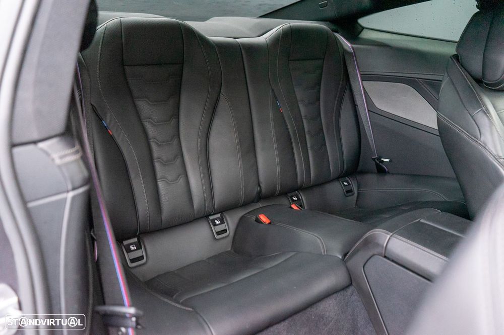 BMW 840 d xDrive Pack M - 32