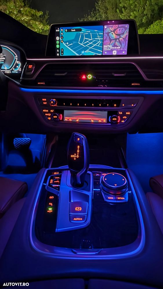 BMW Seria 7 745e - 22