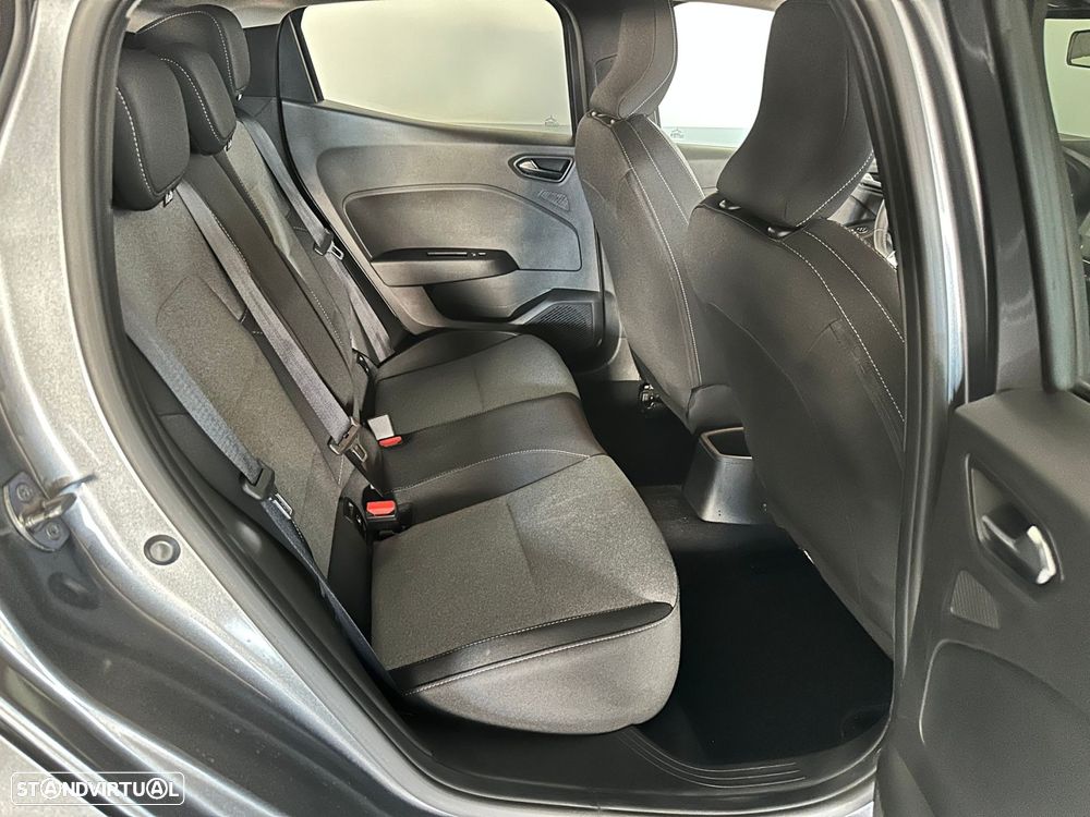 Renault Clio 1.0 TCe Evolution - 33