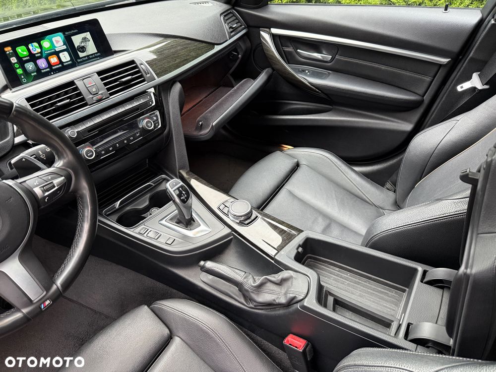 BMW Seria 3 330i Edition M Sport Shadow - 12