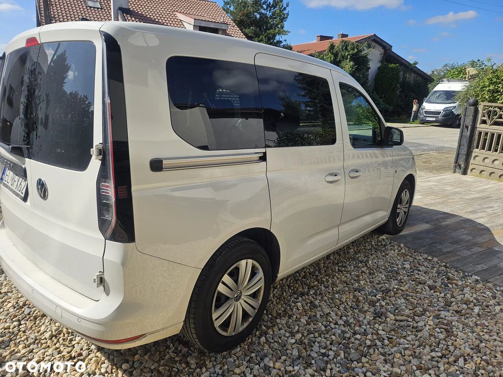 Volkswagen Caddy 1.5 TSI Style DSG - 6
