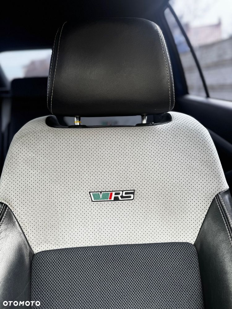 Skoda Octavia 2.0 TSI RS - 11