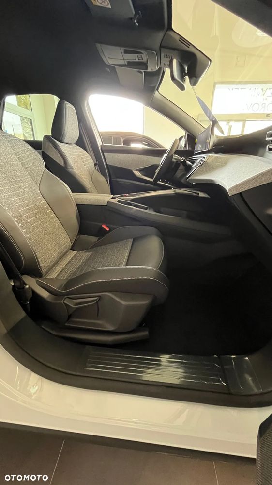 Peugeot 3008 1.2 PureTech mHEV Allure Pack S&S e-DCS6 - 11
