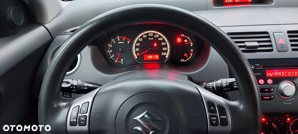 Suzuki Swift 1.3 Limited 25 - 39