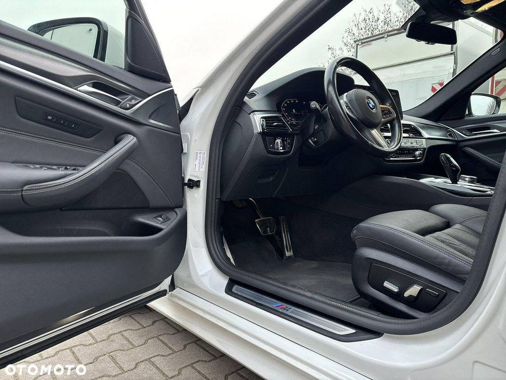 BMW Seria 5 520d - 10