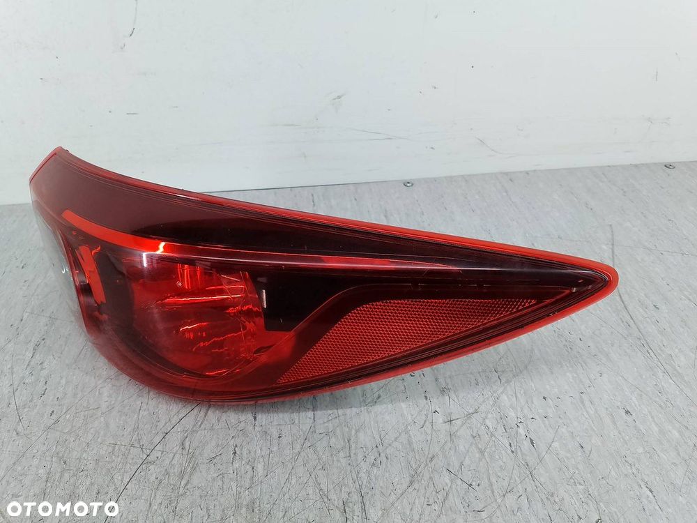 LAMPA TYLNA PRAWA MAZDA 3 III B45A-51150 220-41979 B45A-51150 220-41979 - 5