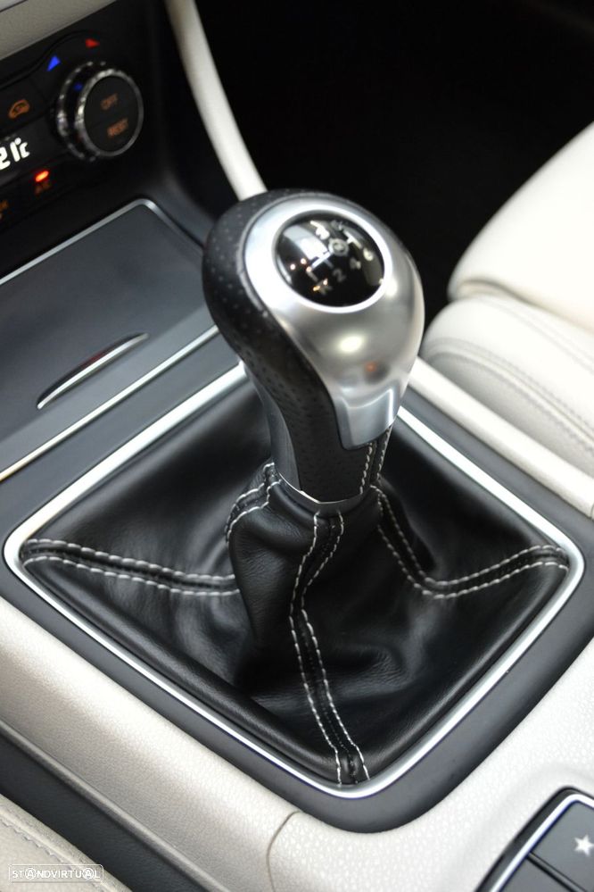 Mercedes-Benz CLA 200 CDI Urban - 22