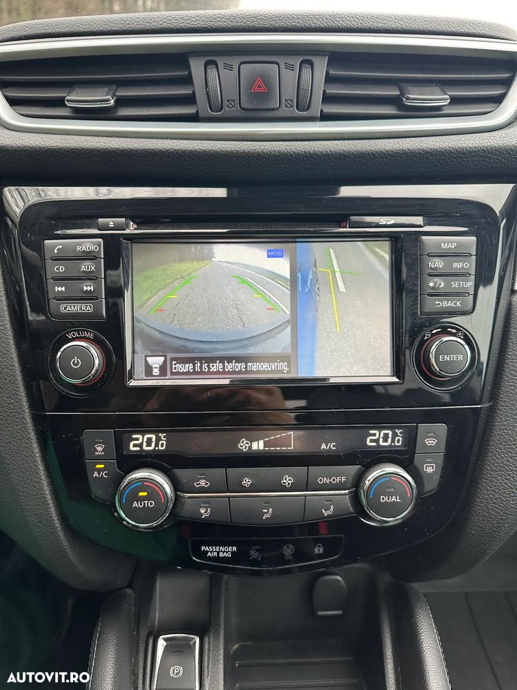 Nissan Qashqai 1.2 DIG-T Start/Stop X-TRONIC Tekna - 23
