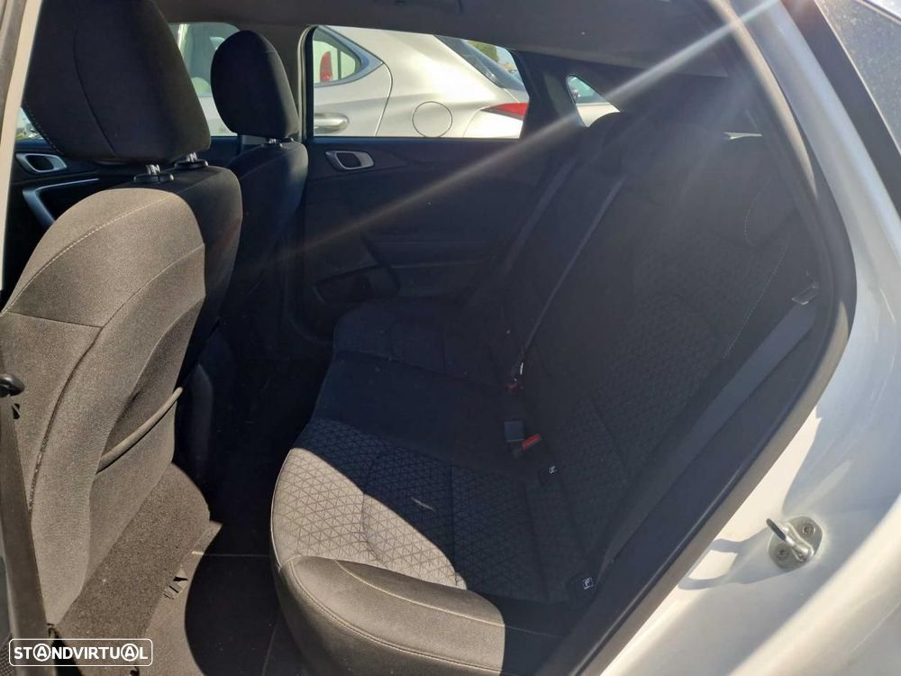 Kia Ceed 1.0 T-GDI Urban - 4