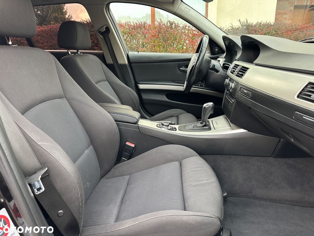 BMW Seria 3 - 12