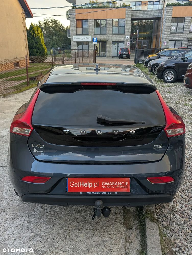 Volvo V40 D2 Momentum - 8