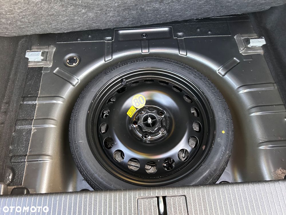 Opel Astra 1.6 Design Edition - 12