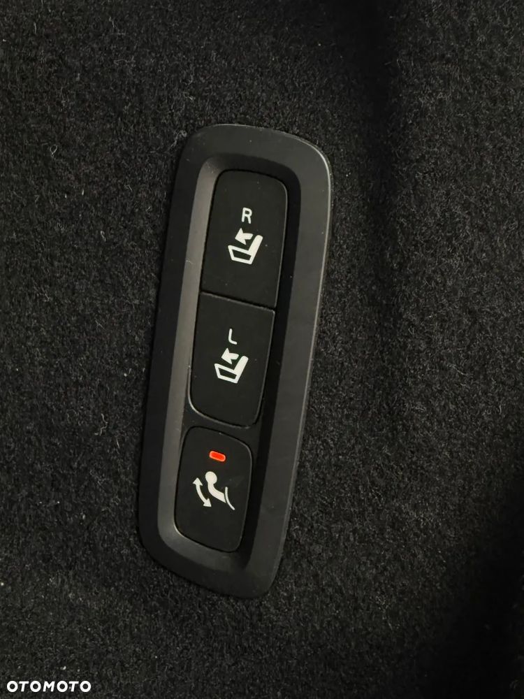 Volvo XC 60 T8 AWD Recharge Geartronic Inscription - 27