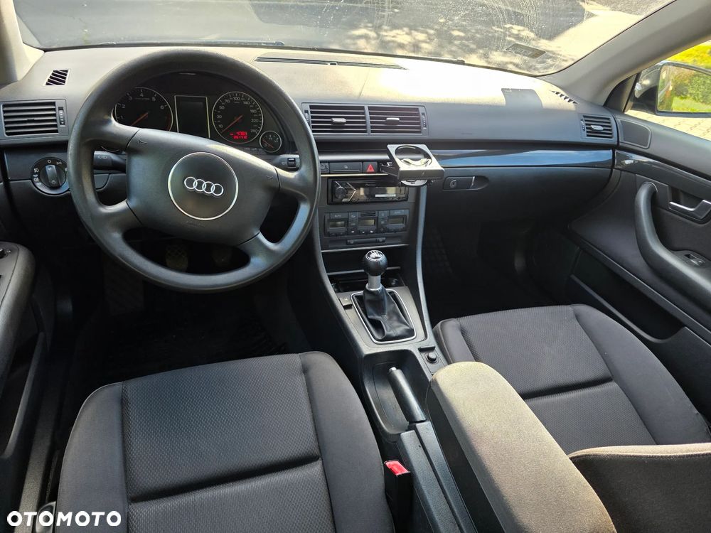 Audi A4 Avant 1.6 - 9