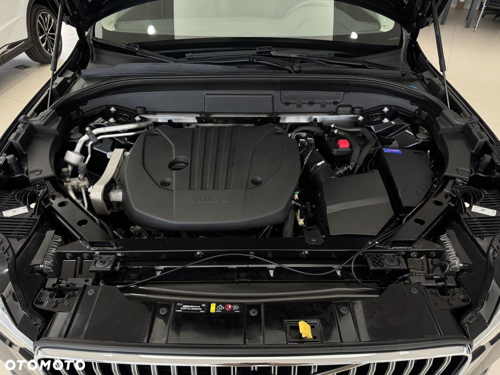 Volvo XC 60 B5 B AWD Inscription - 23