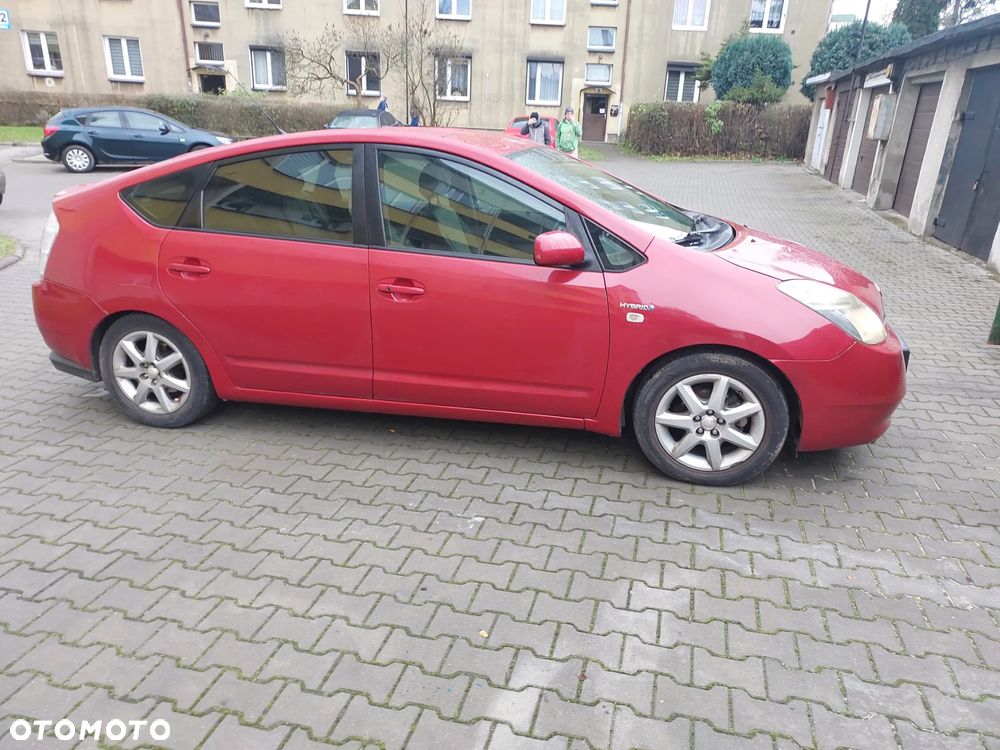 Toyota Prius 1.5 VVT-i Prestige - 8