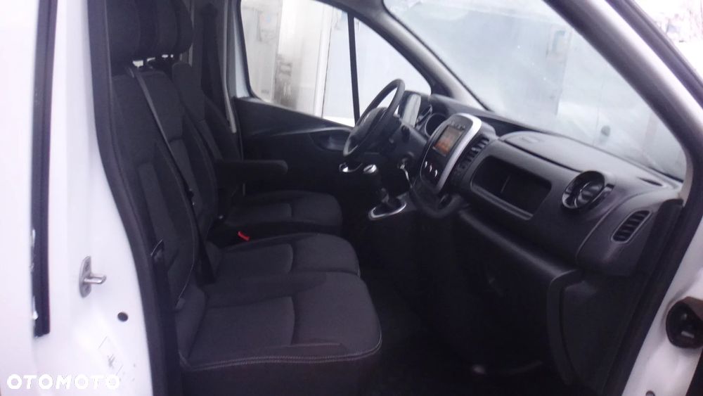 Renault Trafic - 10