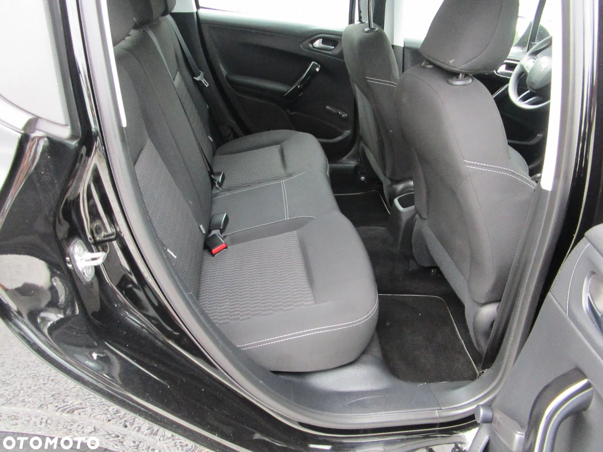 Peugeot 208 1.2 PureTech Active - 21