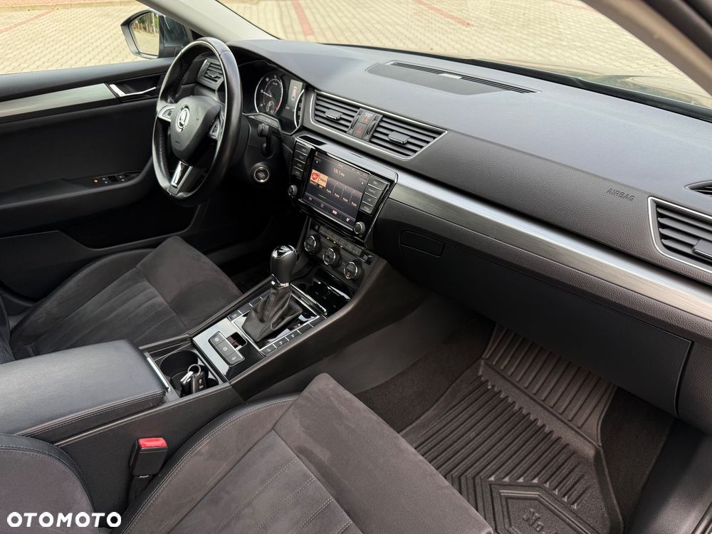 Skoda Superb 1.6 TDI DSG Ambition - 30