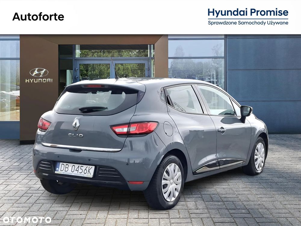 Renault Clio 1.2 16V Life - 5