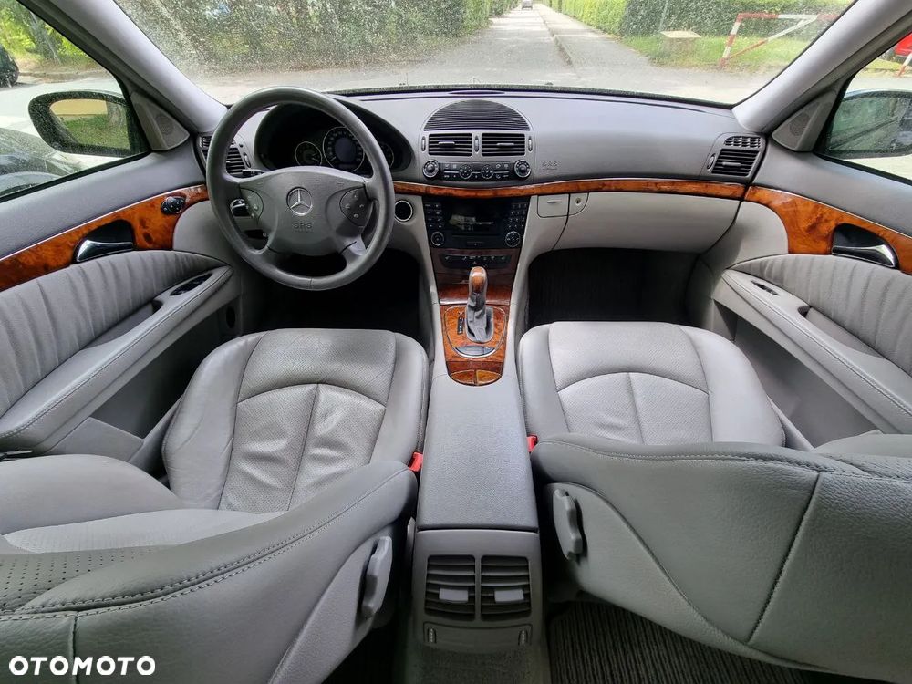 Mercedes-Benz Klasa E 320 Elegance - 1